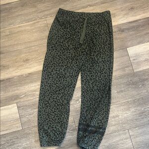 PJ Salvage Army Green Black Leopard Print Sweatpant Joggers M